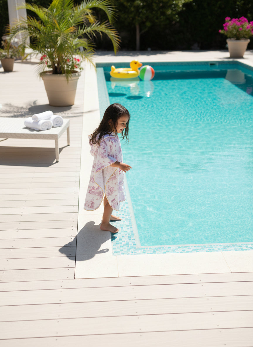 Le poncho de bain Toile de Jouy Bleue ou Rose