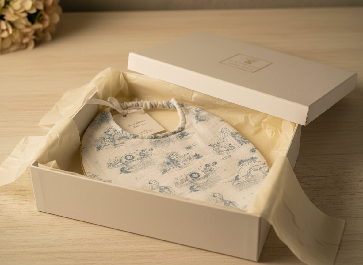 Le bavoir Toile de Jouy Bleue ou Rose